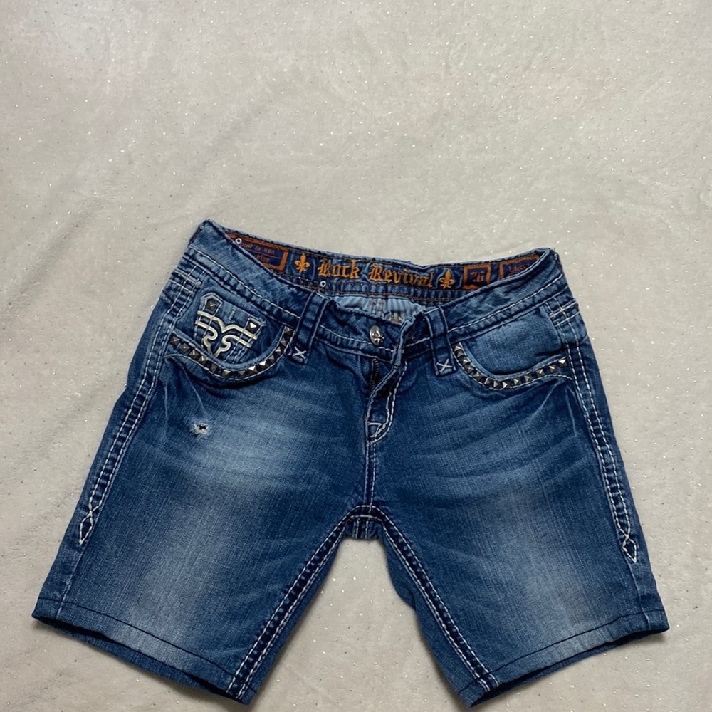 Rock revival shorts. Size 26
